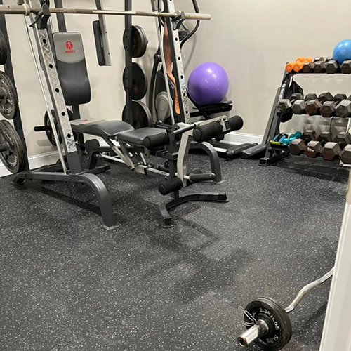 synthetic rubber flooring tiles in home gym