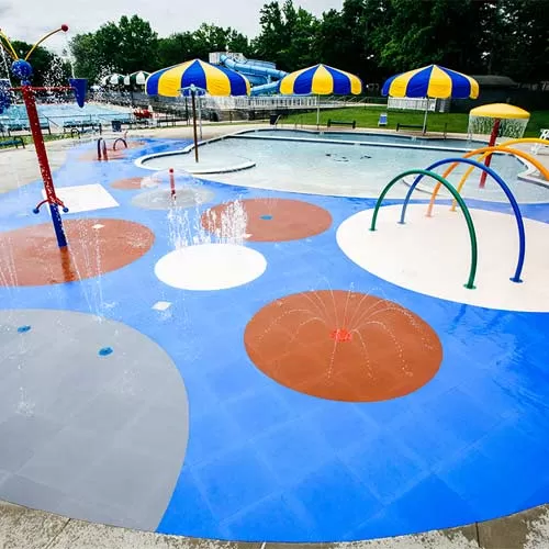  Gardez les terrasses de la piscine au frais avec les terrasses de la piscine Life Floor