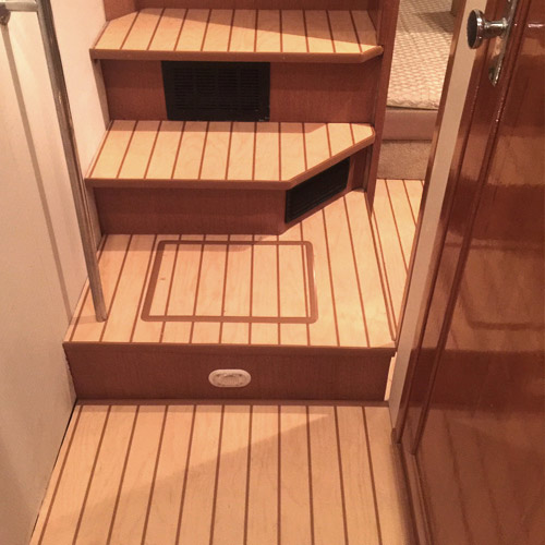Slip resistant commercial outdoor vinyl flooring