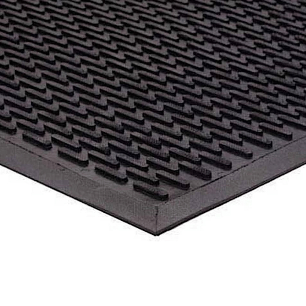 Corner of Clean Step Scraper Rubber Entrance Mat 3x5 Ft.
