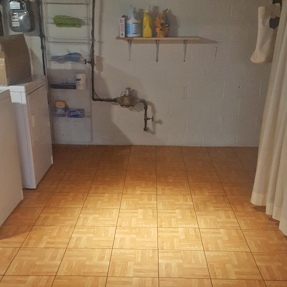 https://www.greatmats.com/images/maxtile/max-tile-basement-laundry-room-light-oak-carmello-2.jpg