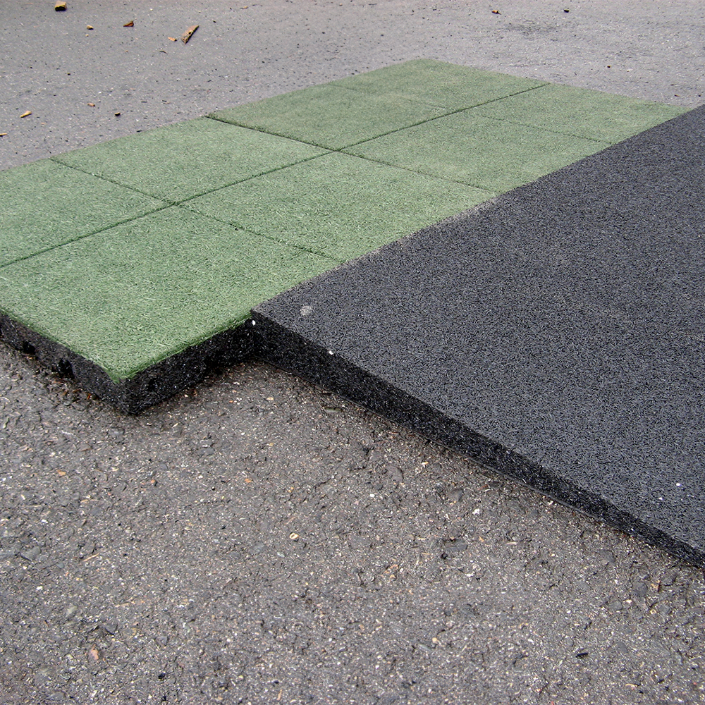 StrongPlay Playground Edge Ramp 1.75 Inch x 10x40 Inches green tiles with ADA ramp