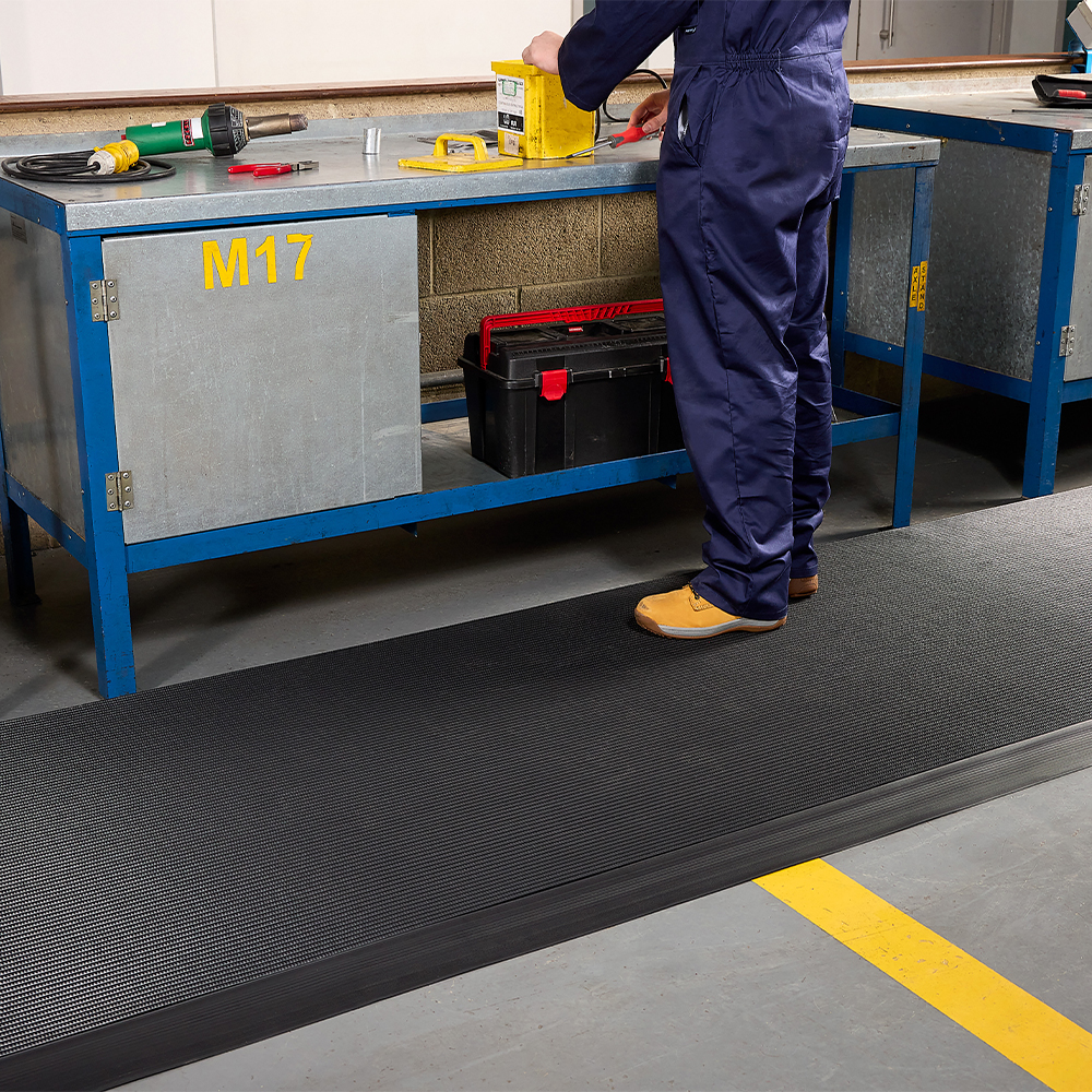 Firmagrip matting with black pvc edging