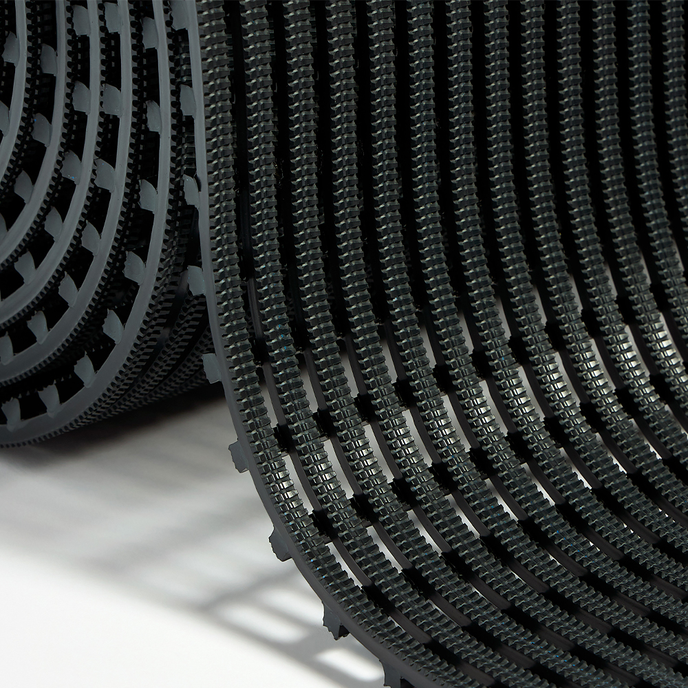 https://www.greatmats.com/images/plastex-matting/flexigrid-matting-black-bend-render.jpg