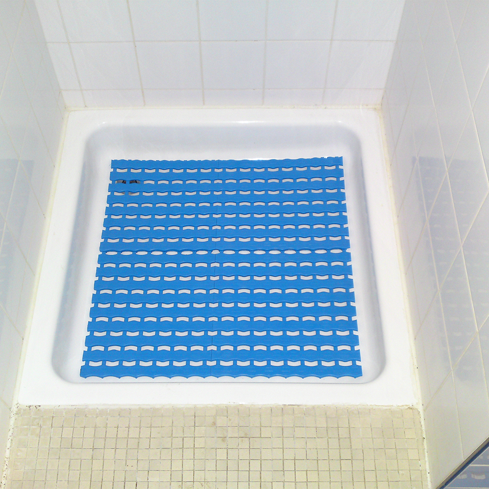 drainage tiles in small shower pan