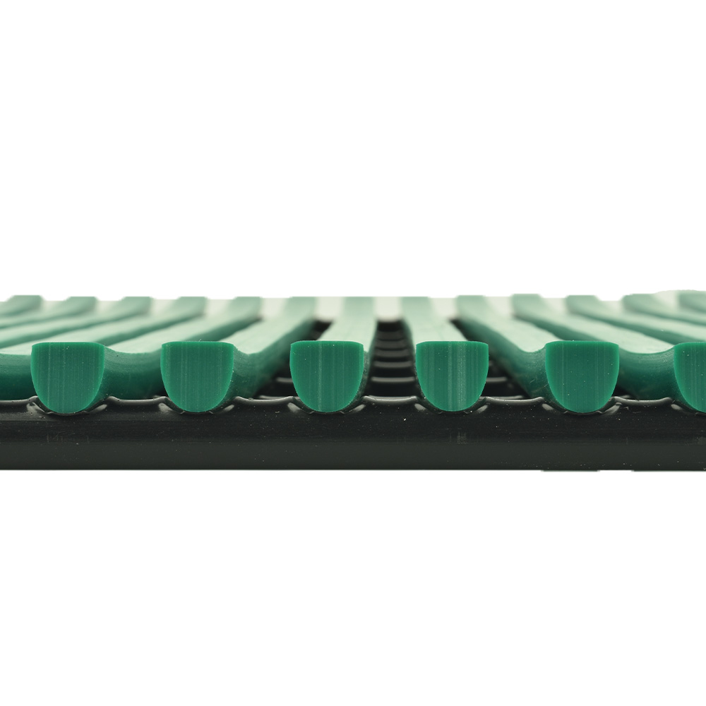 HVD Kennel Matting Roll 13.5 mm x 3x33 Ft. Side View of Green Mat