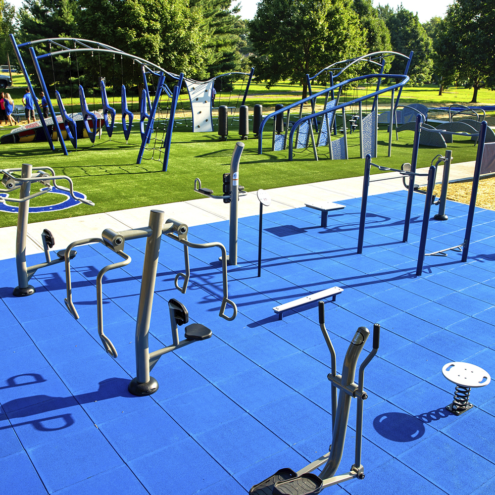 outdoor fitness playground equipment with blue rubber outdoor tiles