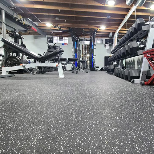 Rolled Rubber Basement Gym Flooring