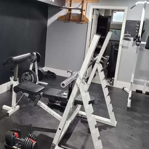 pvc gym flooring with weight bench