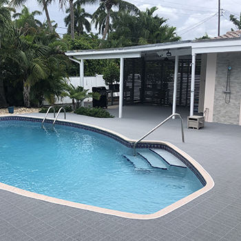 What Are The Best Mats For Pool Cabanas?