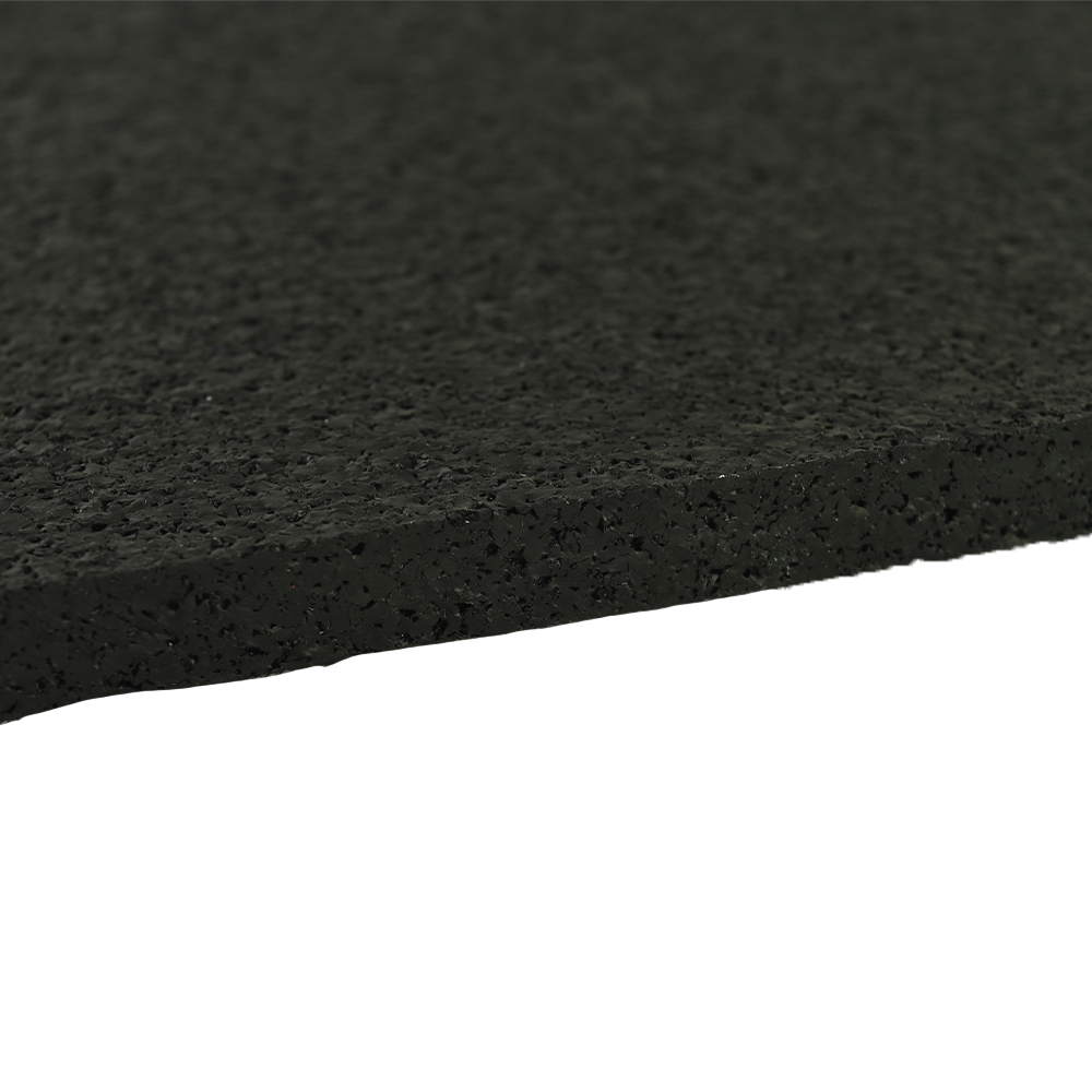 Angle edge of Straight Edge Rubber Tile Black 3/8 Inch x 2x2 Ft. Pacific