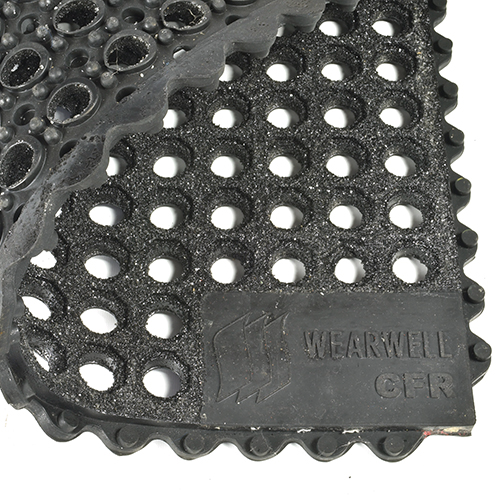 Wearwell 24/Seven CFR Perforated Gritshield 3x3 Ft Mat