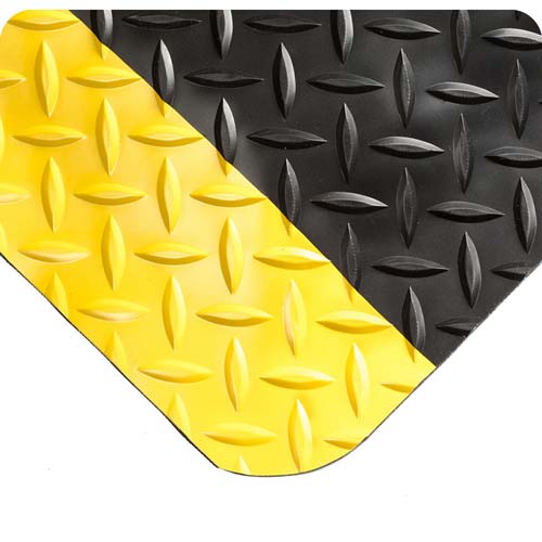 Wearwell Diamond-Plate SpongeCote 3x5 Ft Black w/Yellow 