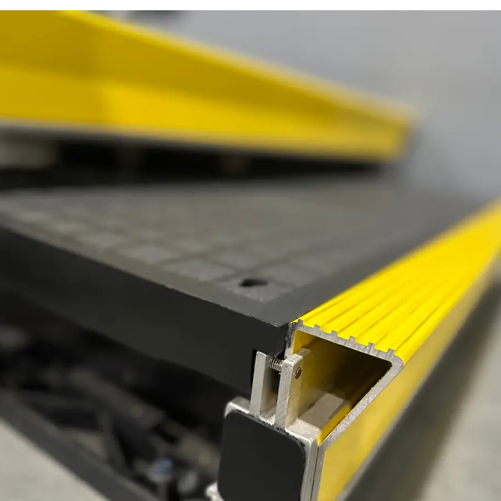 Wearwell Foundation Platform Beam Edge Yellow 2 Inch x 6 Ft. close up