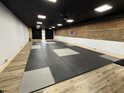 Click To View Full Size Photo