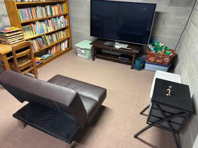 Click To View Full Size Photo