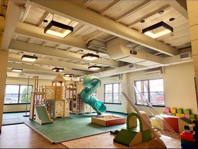 Click To View Full Size Photo