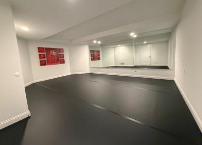 Click To View Full Size Photo