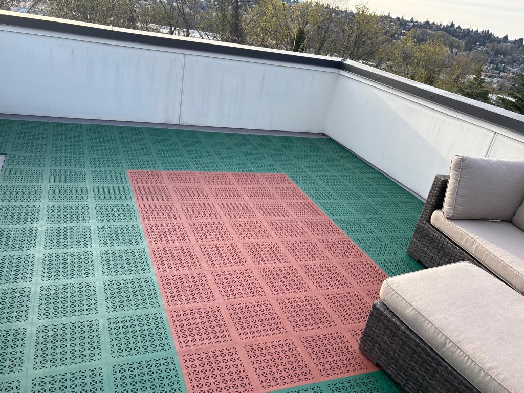 staylock tiles on rooftop deck