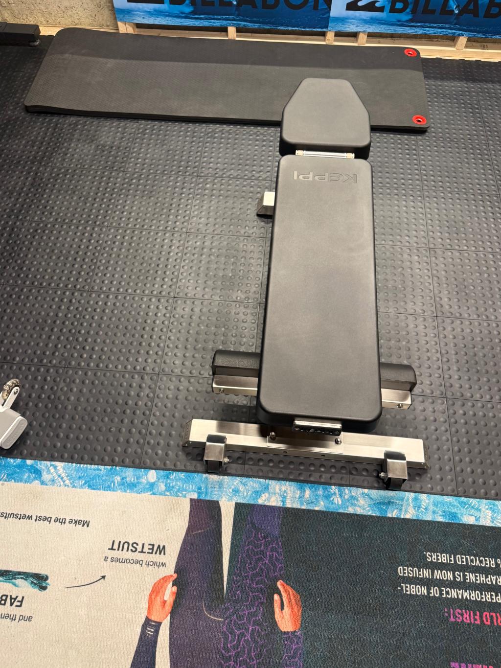 staylock bump top black tiles for home gym workouts