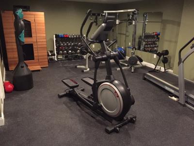 Home Gym With Rolled Rubber Flooring