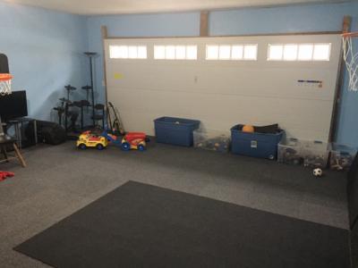 Royal Interlocking Carpet Tile 5/8 Inch x 2x2 Ft. customer review photo 3