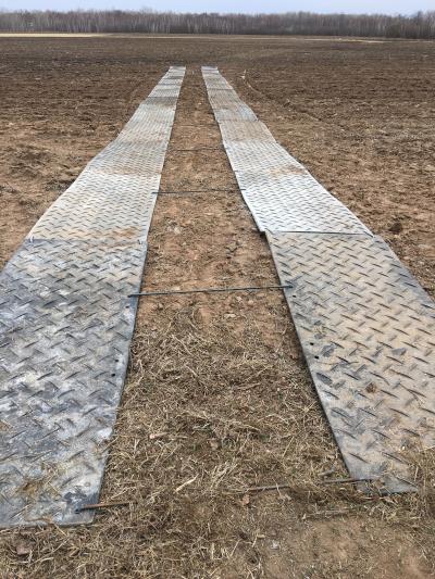 Click To View Full Size Photo