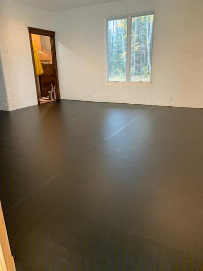 Click To View Full Size Photo