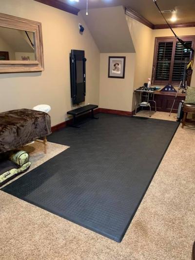 Click To View Full Size Photo