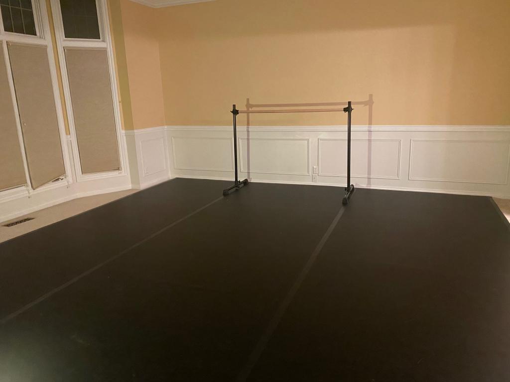 Greatmats Rosco Adagio Black Marley Dance Floor Commercial/Residential Vinyl  Sheet Flooring 5.25 ft. x 10 ft. ADAGIO10BLK - The Home Depot