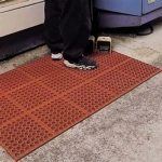 VIP Tuffdek Red Mat 3 x 3 Feet