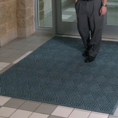 AquaFlow Outdoor Commercial Drainage Entrance Mat