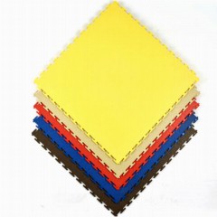 Smooth Top PVC Interlocking Color Ever 1/4 inch x 20x20 Inch