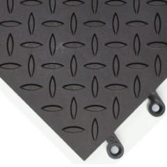 Wearwell ErgoDeck MAX Diamond Tile 7/8 Inch x 18x18 Inches Case of 10 Black corner of tile