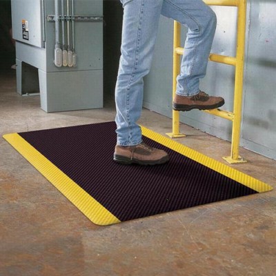 Supreme Sliptech Black/Yellow 3x10 feet install