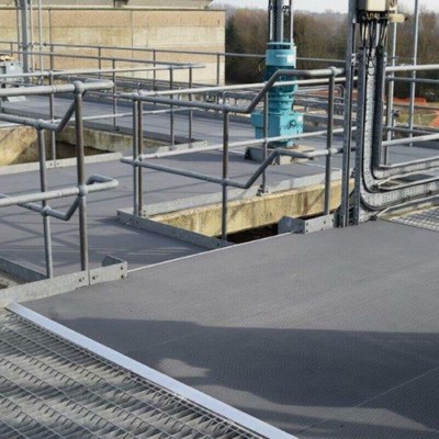 Firmagrip Matting 3 ft x 33 ft Roll for Rooftop walkways