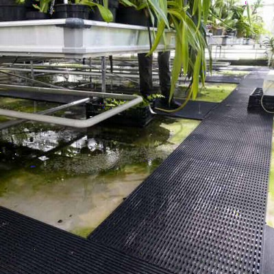 Vynagrip Heavy Duty Industrial Matting Black 2 x 33 ft Roll Greenhouse Walkway